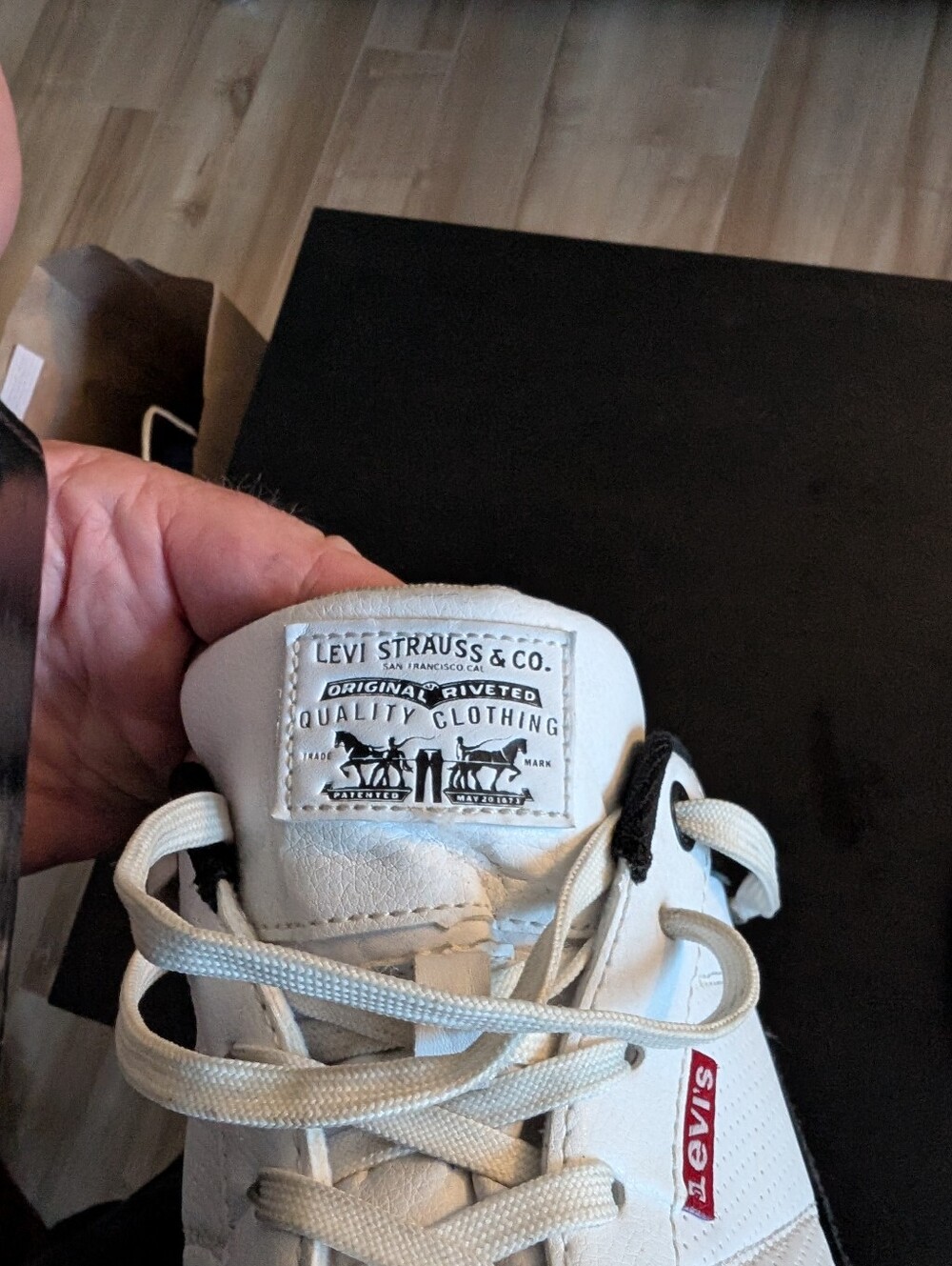 Levi's Men's Casual Shoes Size US13 - Picture 6 of 8